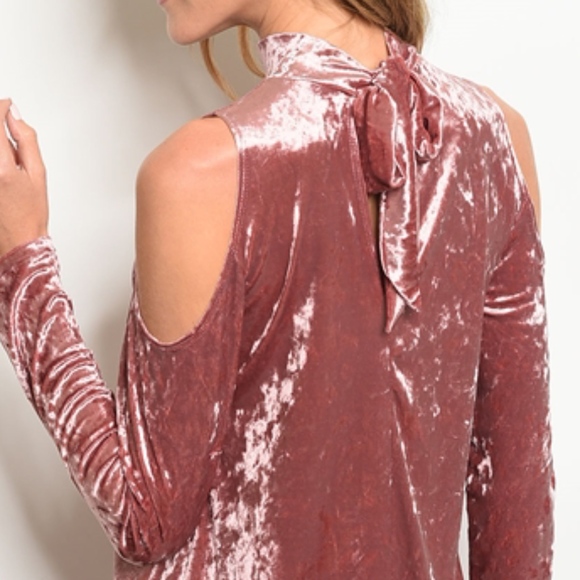 LAST 1! MAUVE VELVET COLD SHOUDLER TUNIC TOP - Picture 3 of 4
